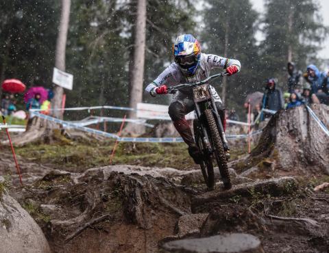 Loic_Bruni